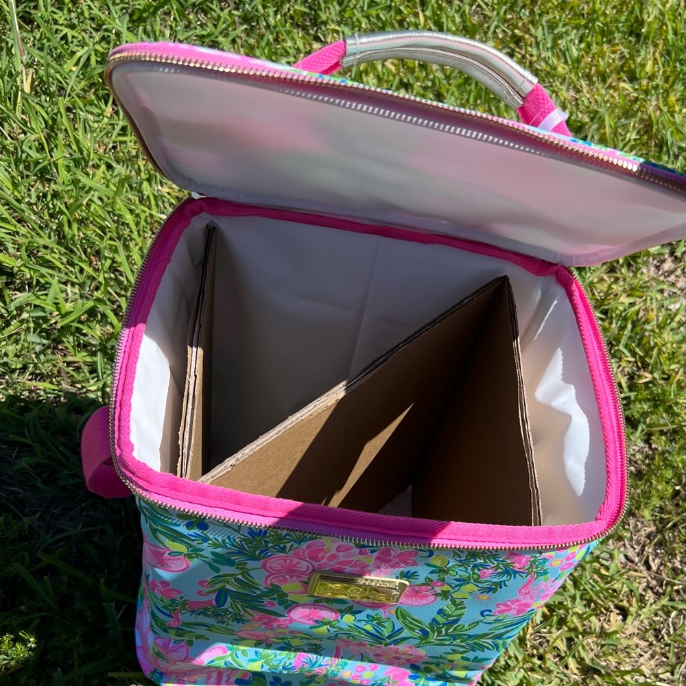 LILY PULITZER Pink and Blue cooler Vibrant Design - Picture 12 of 13